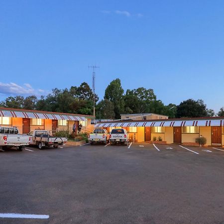 Golden Peak Motel Peakhill Peak Hill Exterior foto